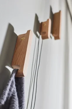 Andersen Furniture Clothes Hooks & Hangers*Multi Hooks hook set of 3, Oak Brown