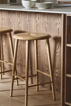 1898 Bar Stools*Norrabo barstool 65 cm, Natural lacquered oak Brown
