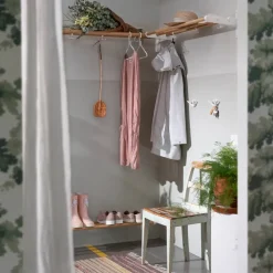 Essem Design Hat Rack & Hat Shelves*Nostalgi hat shelf/ shoe shelf, oak, white BrownWhite