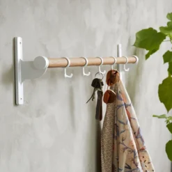 Essem Design Clothes Hooks & Hangers*Nostalgi inbuilt hook strip, Bamboo-white BrownWhite