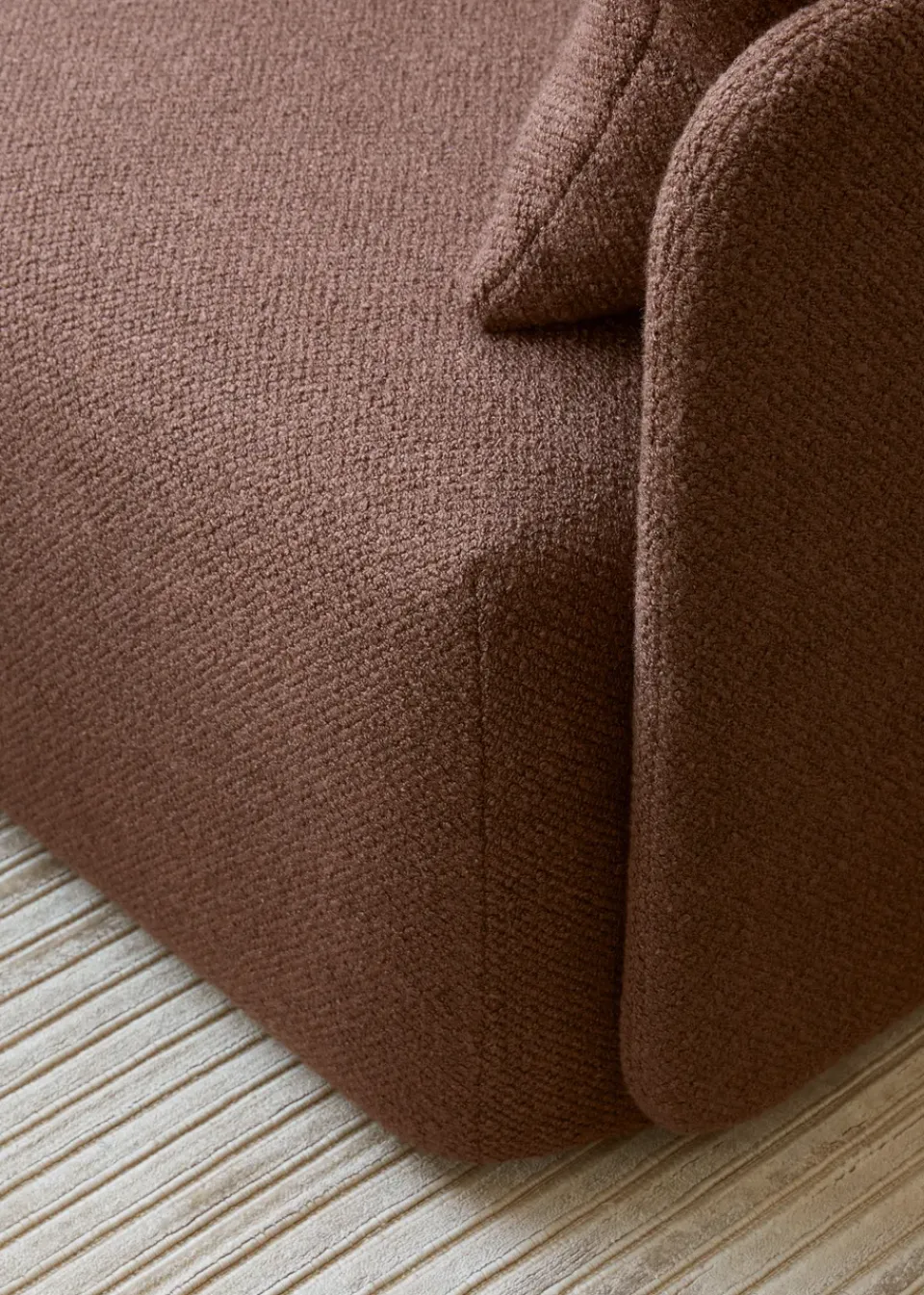 Audo Copenhagen Sofas*Offset sofa 2-seats, Audo Bouclé 08 Bordeaux Red