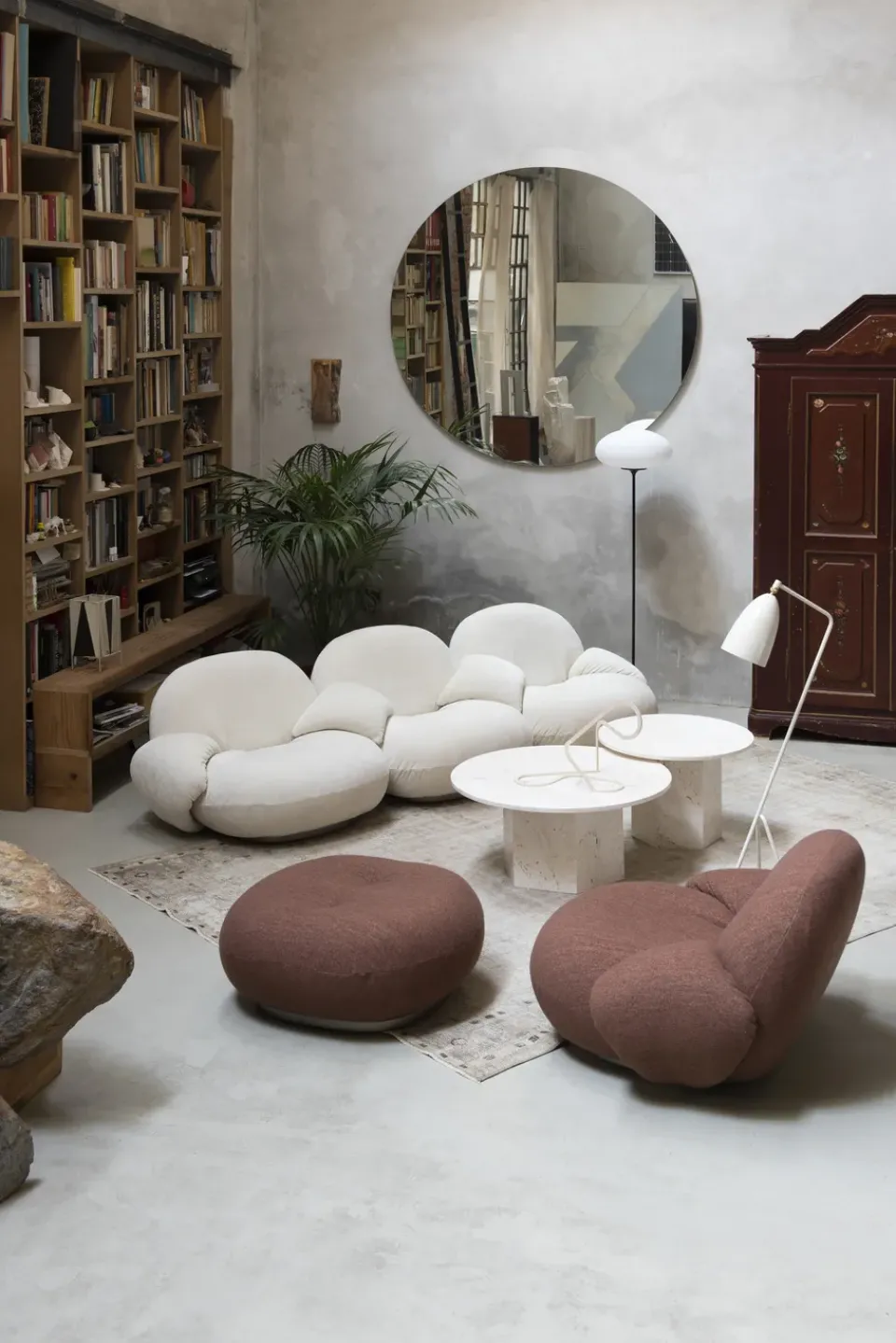 GUBI Armchairs & Footstools*Pacha lounge chair with arm rest, Karakorum 001-pearl gold White