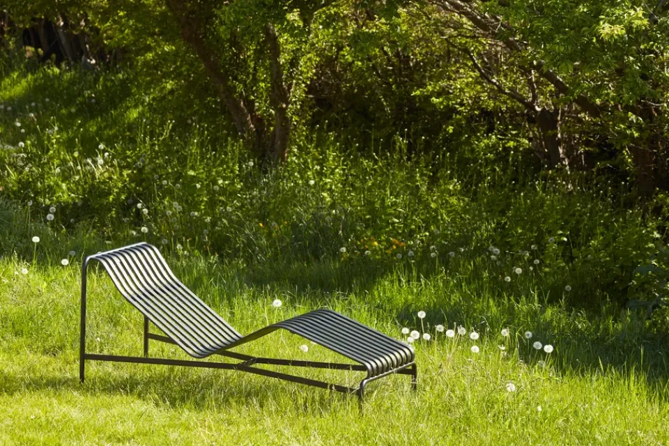 HAY Seating|Garden Sofas & Garden Benches*Palissade chaise lounge, Anthracite BlackGrey