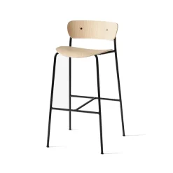 &Tradition Bar Stools*Pavilion AV9 barstool, Oak lacquer, steel legs Beige