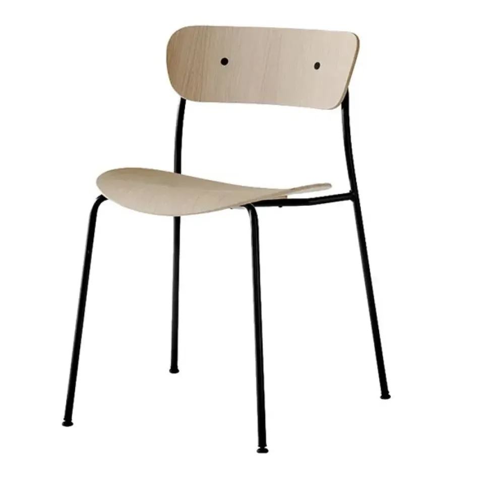 &Tradition Chairs*Pavilion chair AV1, Coated oak Brown