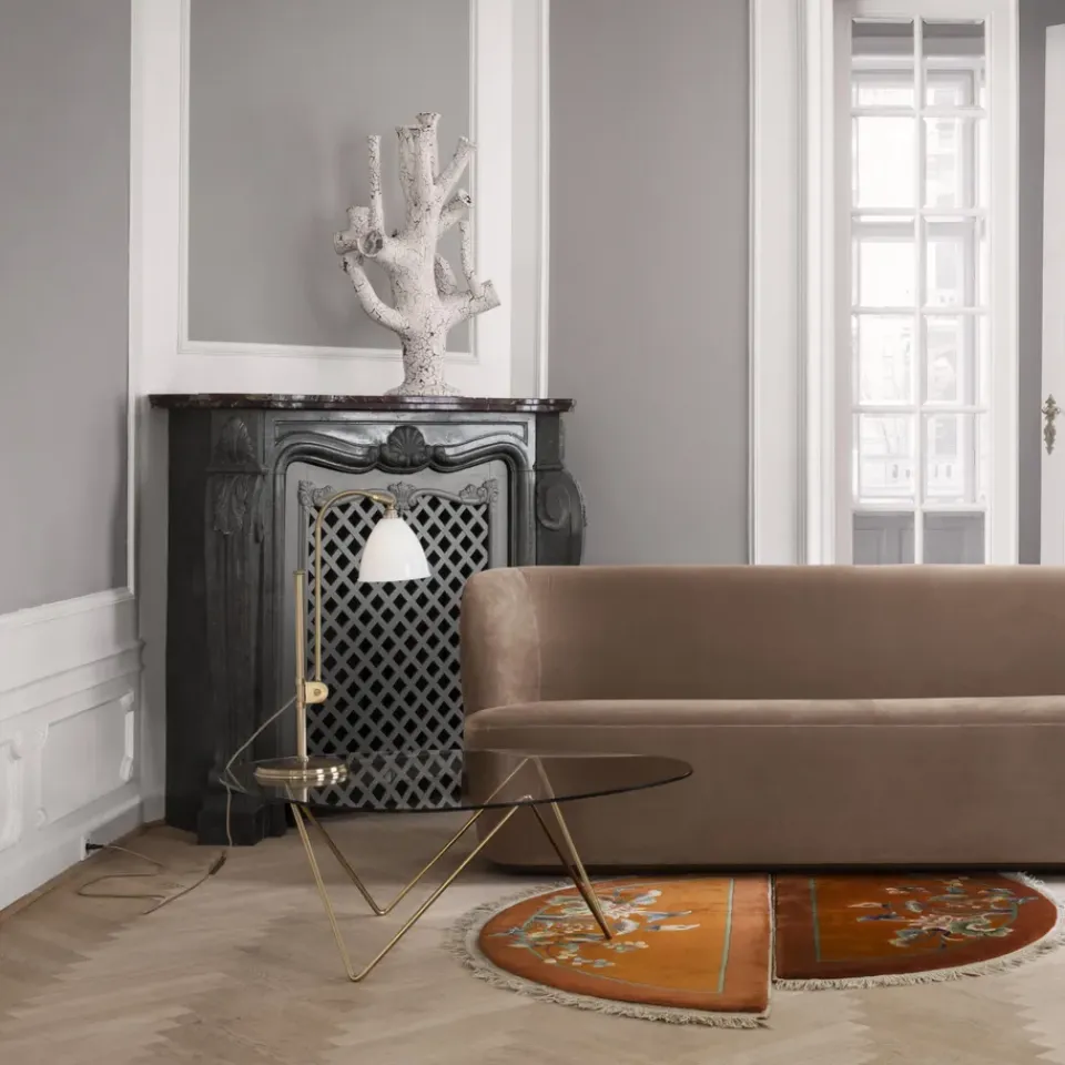 GUBI Coffee Tables*Pedrera sofa table, Brass Gold-colouredTransparent