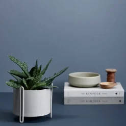 Woud Garden Details & Accessories*Pidestall flower pot small Ø15 cm, Grey