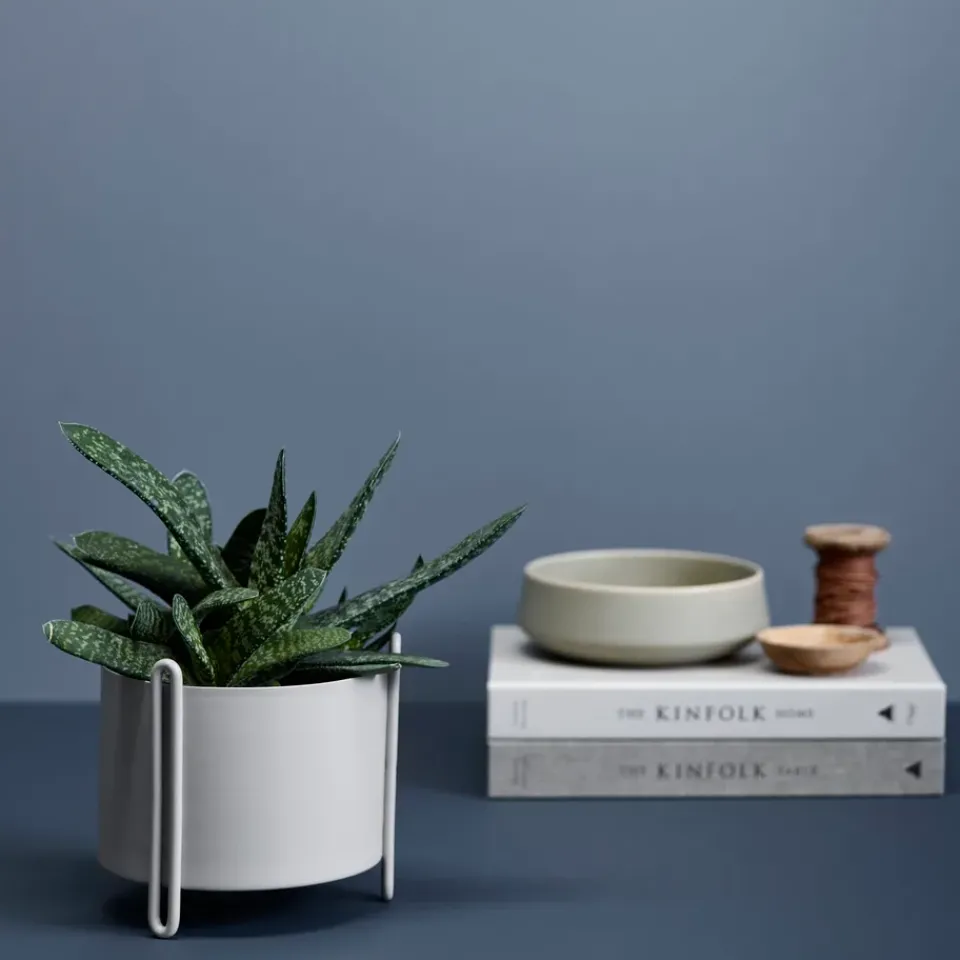 Woud Garden Details & Accessories*Pidestall flower pot small Ø15 cm, Grey
