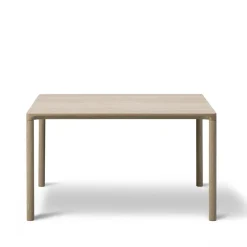 Fredericia Furniture Coffee Tables*Piloti 6720 coffee table, Soaped oak-height 41 cm Beige