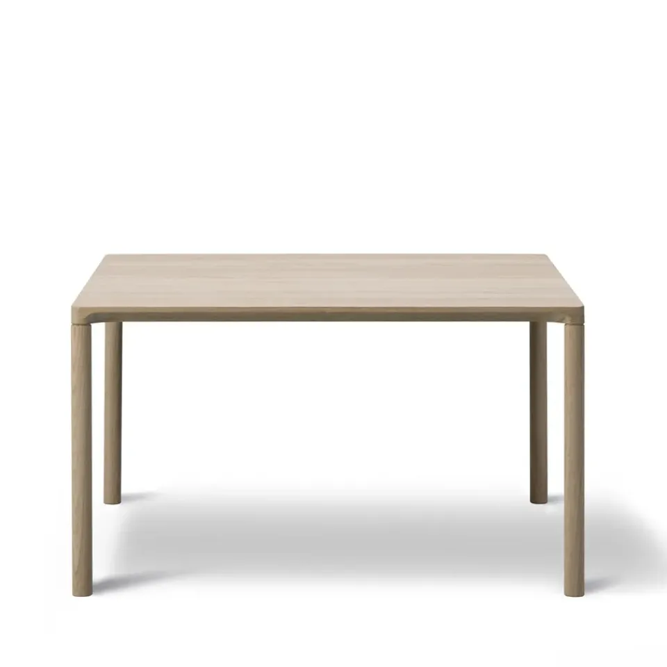 Fredericia Furniture Coffee Tables*Piloti 6720 coffee table, Soaped oak-height 41 cm Beige