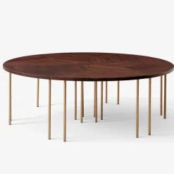 &Tradition Side Tables*Pinwheel side table HM7, Walnut BrownGold-coloured