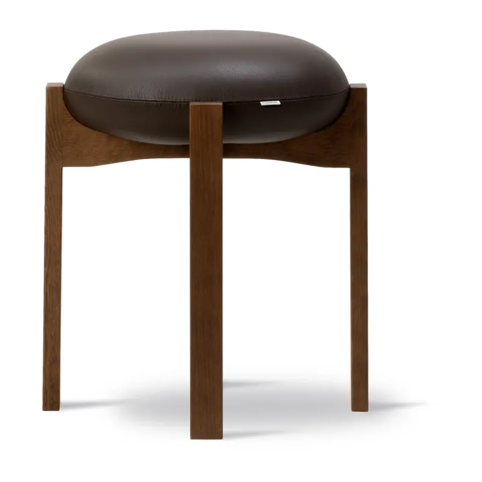 Fredericia Furniture Stools*Pioneer low stool, Primo 86-1-smoked stained lacquered oak Brown