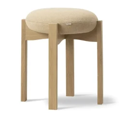 Fredericia Furniture Stools*Pioneer low stool, Vidar 323-lacquered oak Beige