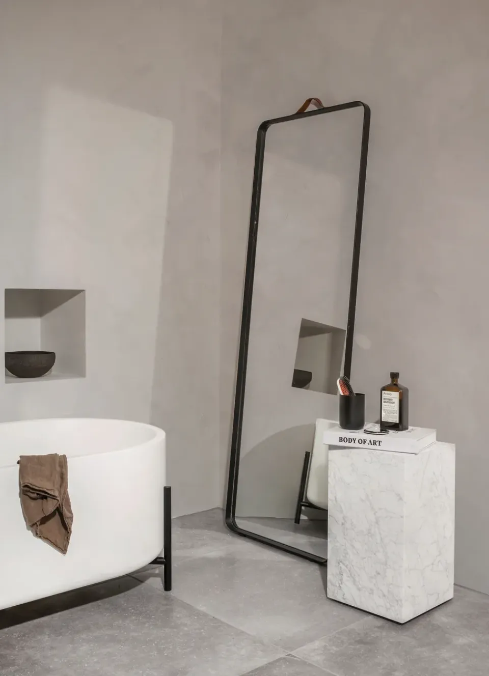 Audo Copenhagen Side Tables*Plinth tall sidetable 30x30x51 cm, White