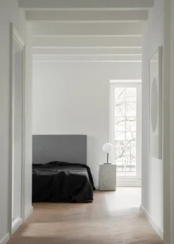 Audo Copenhagen Side Tables*Plinth tall sidetable 30x30x51 cm, White