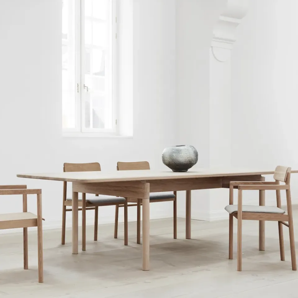 Fredericia Furniture Dining Tables*Post 6438 dining table, Light oiled oak, 100x225 cm Beige