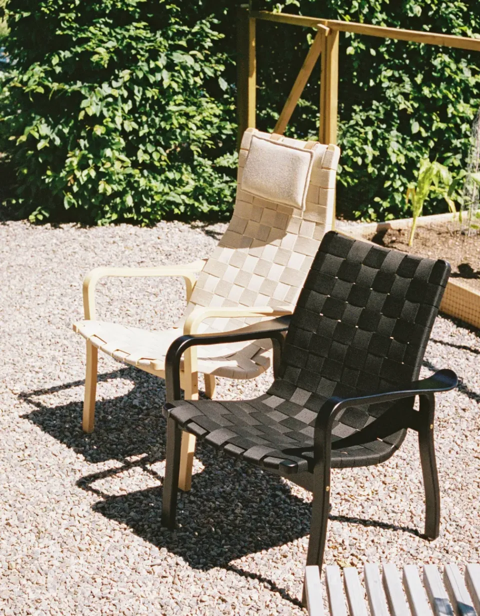 Swedese Armchairs & Footstools*Primo arm chair high with neck cushion laquered beech, Natural Beige