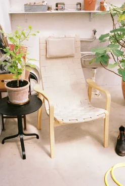 Swedese Armchairs & Footstools*Primo arm chair high with neck cushion laquered beech, Natural Beige