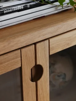 Stolab Display & Glass Cabinets*Prio display cabinet, Oak natural oil with lighting Beige