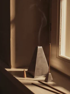 Ferm Living Garden Details & Accessories*Pyra incense burner, Brushed aluminium Silver-coloured