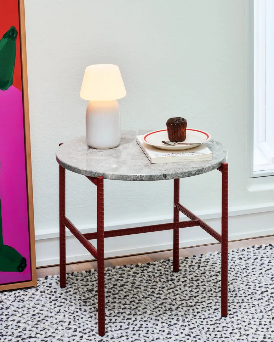 HAY Side Tables*Rebar side table Ø45 cm, Grey marble-barn red GreyRed