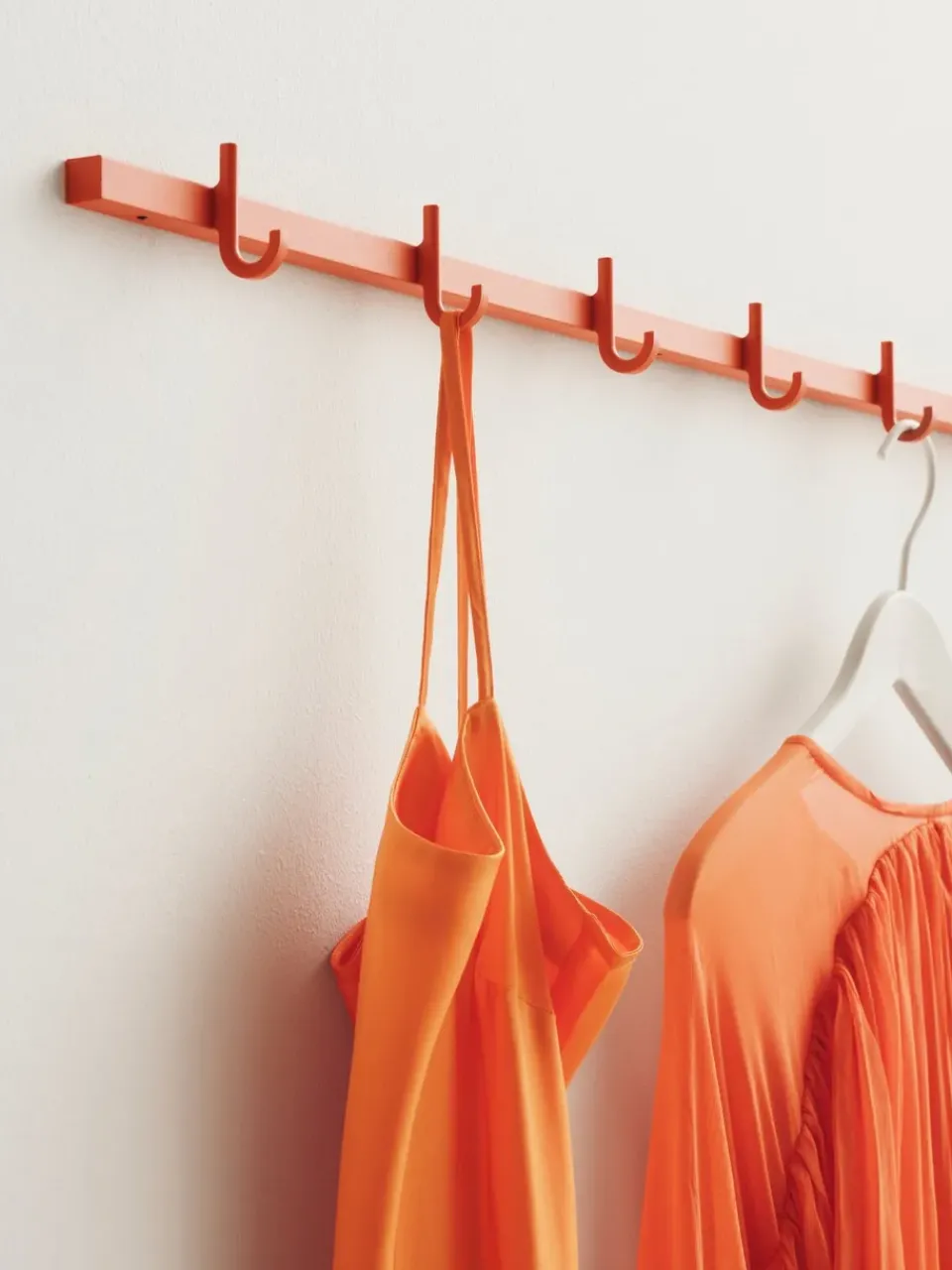 Relief Clothes Hooks & Hangers*hook rack medium 82 cm, Orange