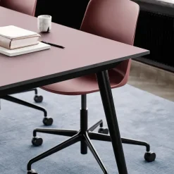 &Tradition Office Chairs*Rely HW28 office chair, brown, black base Red