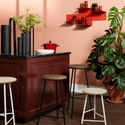 Warm Nordic Shelves & Shelving Systems*Repeat shelf, noir, right Black