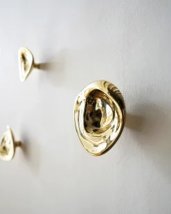 Hein Studio Clothes Hooks & Hangers*Ripple no. 02 large knob, Brass Gold-coloured