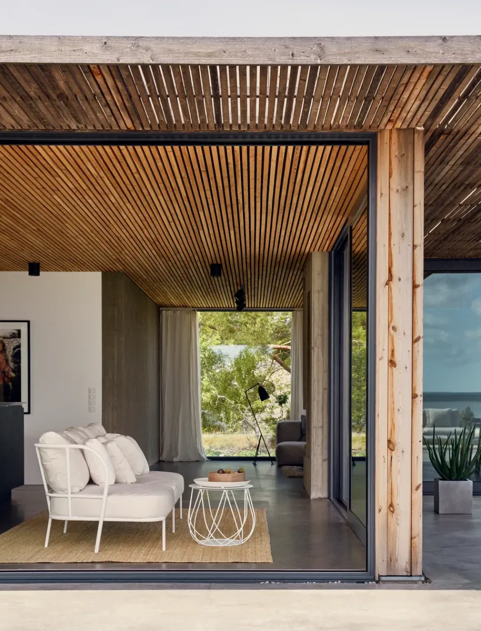 Skargaarden Garden Sofas & Garden Benches|Balcony Furniture*Saltö sofa, Sunbrella silver , charcoal aluminium frame Grey