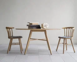 Hans K Dining Tables*San Marco table Ø140 cm, Oiled oak Brown