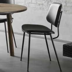Fredericia Furniture Chairs*Søborg 3062 Metal chair fully upholstered, leather omni 307 cognac, lacquered ivory-colored oak Brown