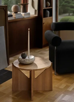 Kristina Dam Studio Coffee Tables*Simple coffee table Ø52 cm, Warm lacquered oak Brown