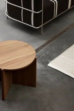 Kristina Dam Studio Coffee Tables*Simple coffee table Ø52 cm, Warm lacquered oak Brown