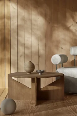 Kristina Dam Studio Coffee Tables*Simple XL coffee table Ø78 cm, Warm lacquered oak Beige