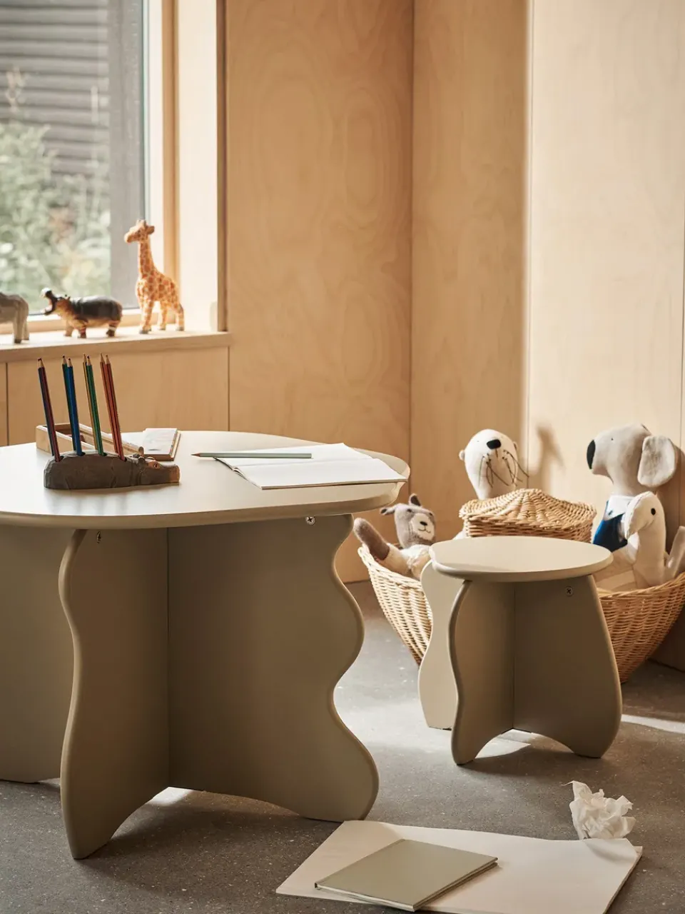 Ferm Living Stools|Children's Chairs*Slope stool, Cashmere Beige