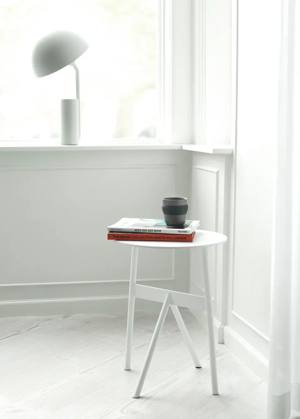 Normann Copenhagen Side Tables*Stock Table side table Ø37 cm H:46 cm, White