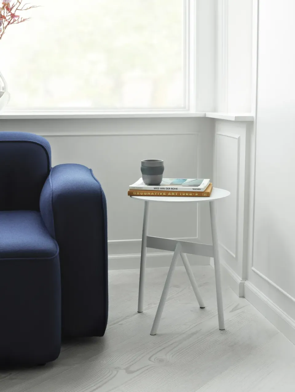 Normann Copenhagen Side Tables*Stock Table side table Ø37 cm H:46 cm, White