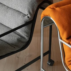 Lammhults Armchairs & Footstools*Sunny armchair with armrests, Mauro Putty-chrome frame with wheels BeigeSilver-coloured