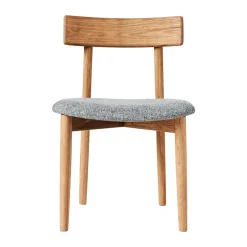 MUUBS Chairs*Tetra chair with padded seat, Concrete coloured fabric-natural oiled oak GreyBrown