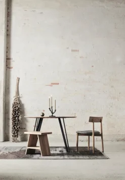 MUUBS Chairs*Tetra chair with padded seat, Concrete coloured fabric-natural oiled oak GreyBrown