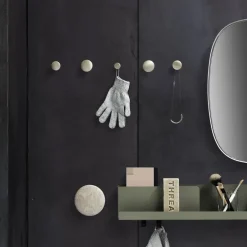 Muuto Clothes Hooks & Hangers*The Dots clothes hook metal 5 pack, Brass Gold-coloured
