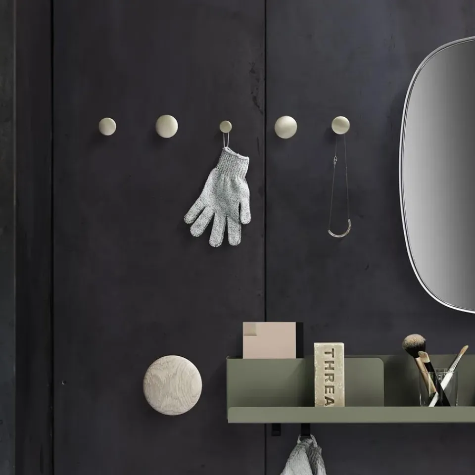 Muuto Clothes Hooks & Hangers*The Dots clothes hook metal 5 pack, Brass Gold-coloured