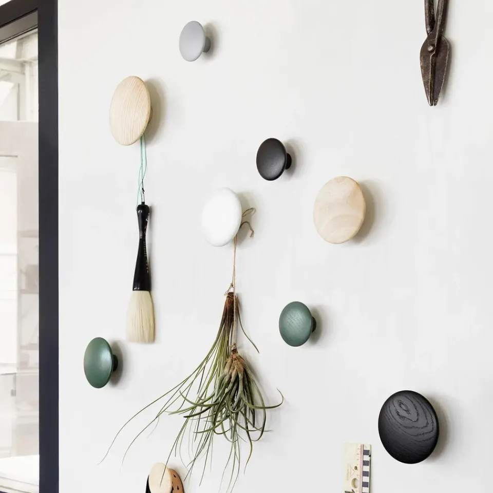 Muuto Clothes Hooks & Hangers*The Dots coat hooks, 5-pack, stained ash Black