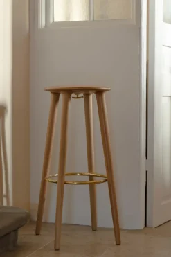 Umage Bar Stools*The Socialite bar stool 77.7 cm, Oak Brown