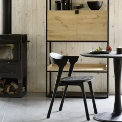 Ethnicraft Dining Tables*Torsion dining table, -stained oak, Ø127 cm Black