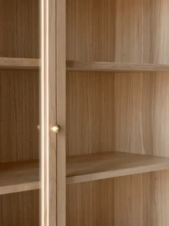 &Tradition Display & Glass Cabinets*Trace SC88 display cabinet 120x192x40 cm, Natural oak Brown