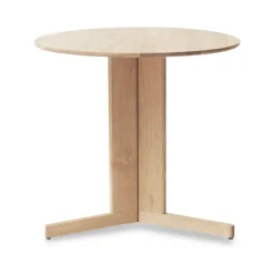 Form & Refine Dining Tables*Trefoil dining table Ø75 cm, White oak Beige