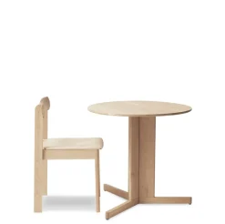 Form & Refine Dining Tables*Trefoil dining table Ø75 cm, White oak Beige