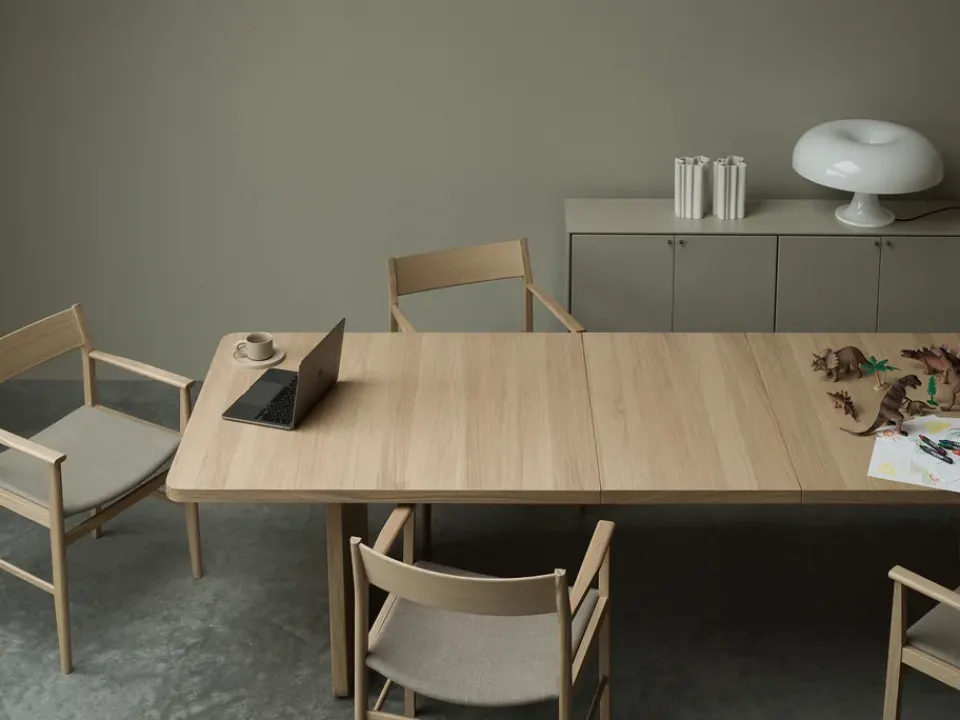 Mavis Dining Tables*Vaud dining table, White pigmented oak, 2 pcs inserts Brown